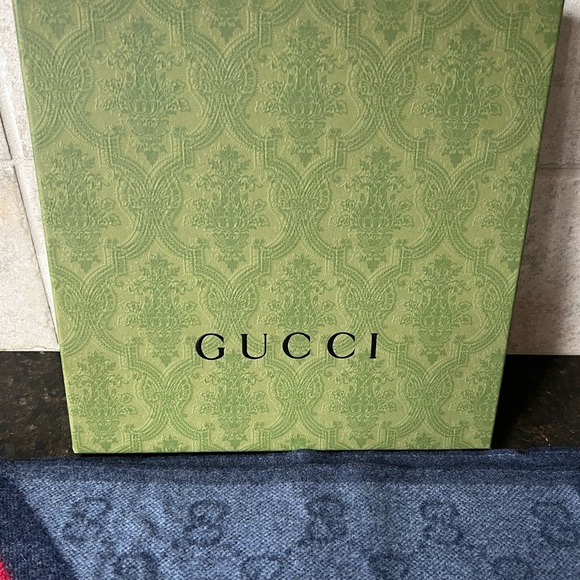 New With Tags Gucci Nikky Wool Alpaca Monogram Web Blue Scarf With Red Stripe - Picture 7 of 7